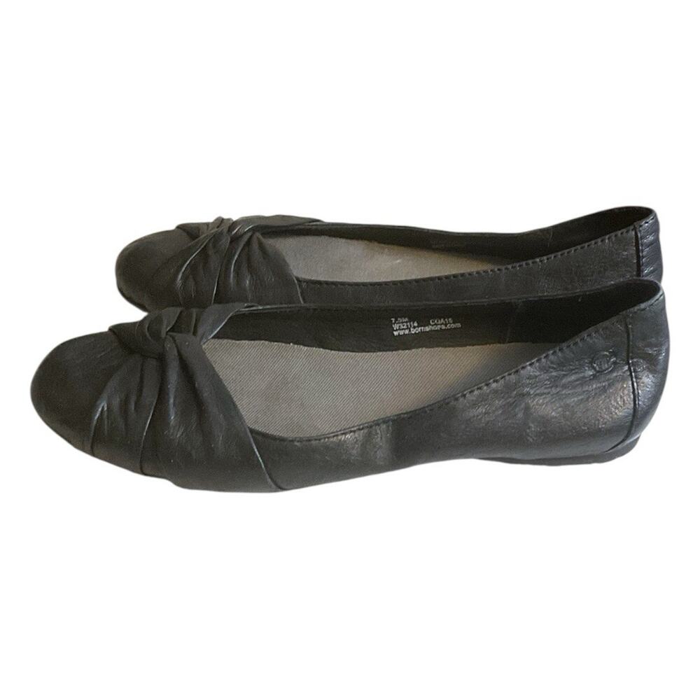 BORN Ballet Flat Shoes Womens 7.5 M Black Leather Slip On Casual Comfort Staple